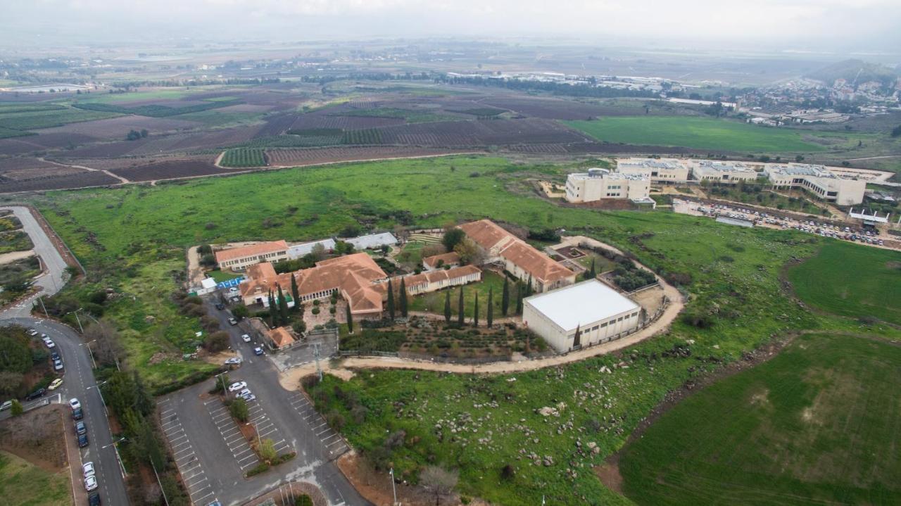 Hi - Tel Hai Hostel Kefar Gil'adi Exterior foto